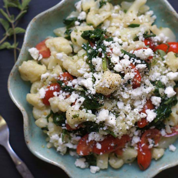 paleo diet, paleo recipe, Greek Salad With Cauliflower